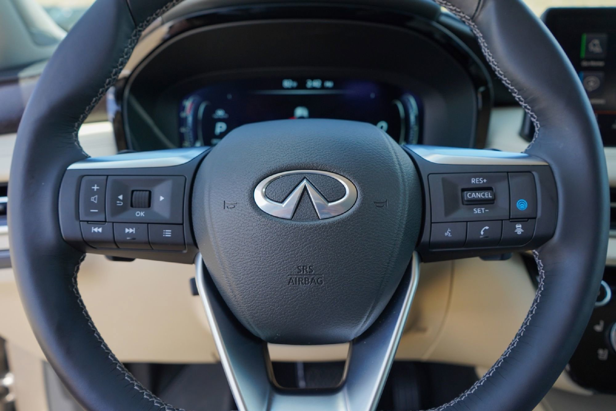 Certified 2025 INFINITI QX60 Sensory w/ Lighting Package (N94) image 10