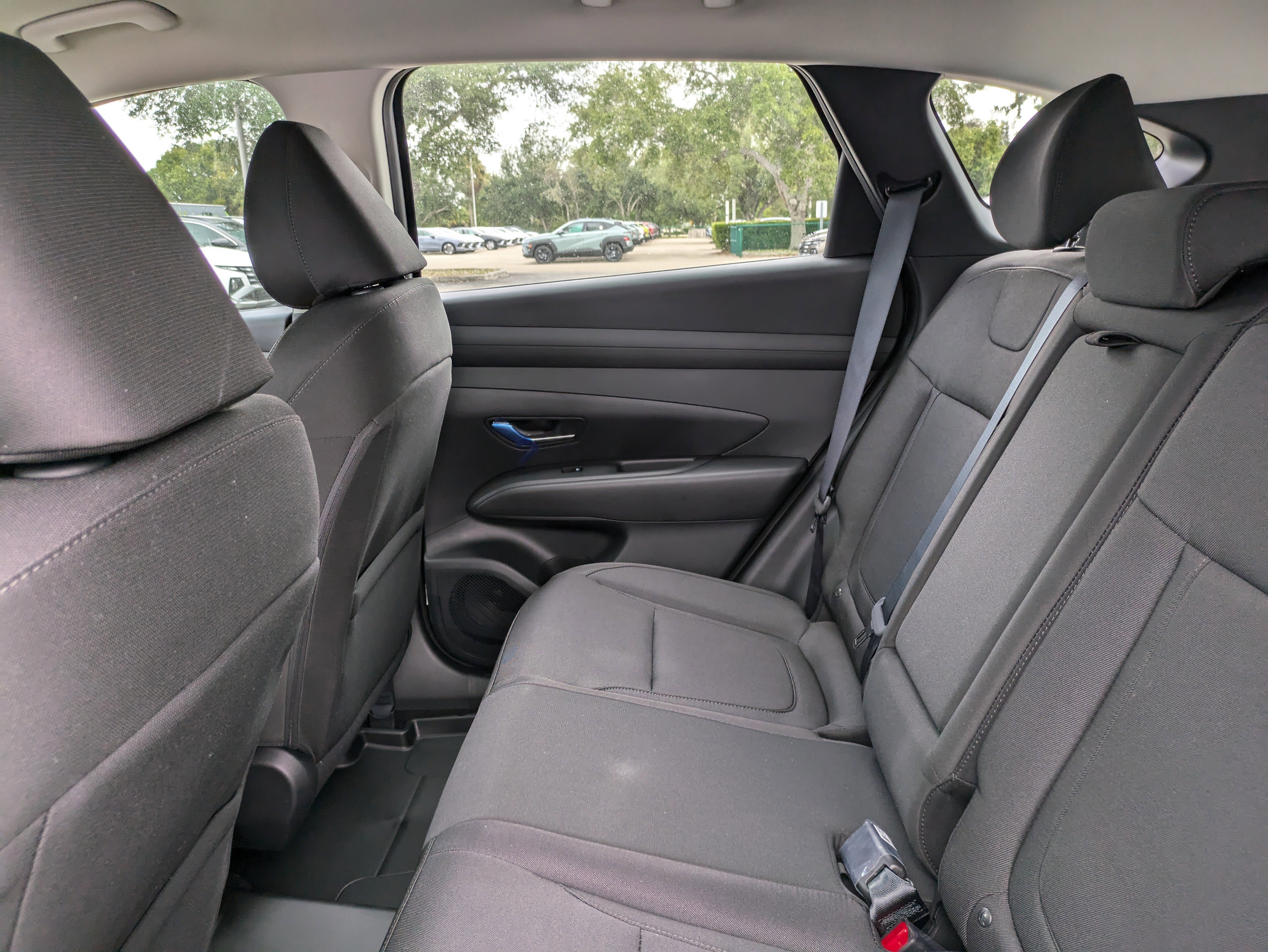 New 2026 Hyundai Tucson Blue SE image 14