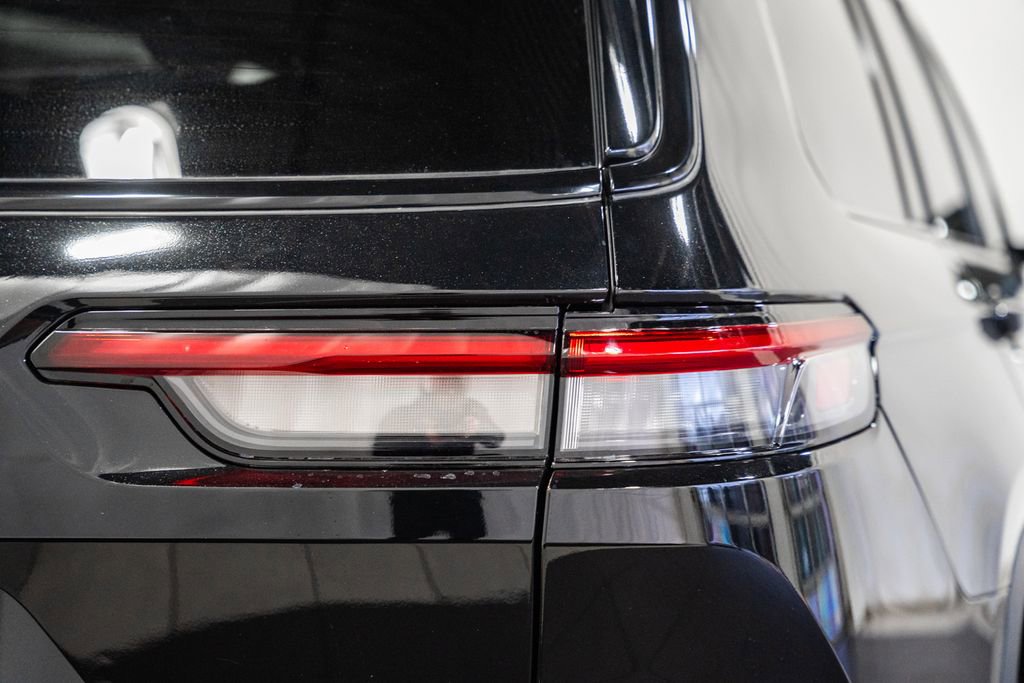 New 2025 Jeep Grand Cherokee L Altitude image 6