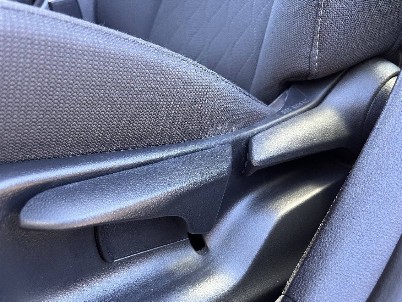 Used 2025 Toyota Corolla LE FWD image 23