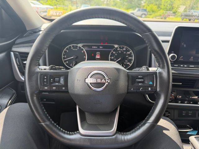 Used 2025 Nissan Rogue SV AWD/4WD image 26