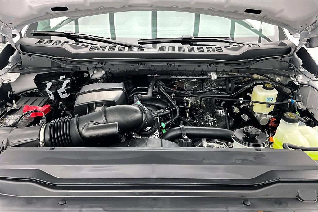 New 2026 Ford F350 XLT w/ FX4 Off-Road Package AWD/4WD image 10