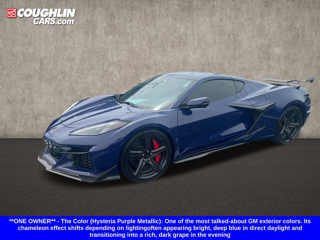 Used 2025 Chevrolet Corvette Z06 w/ Z07 Performance Package RWD image 2