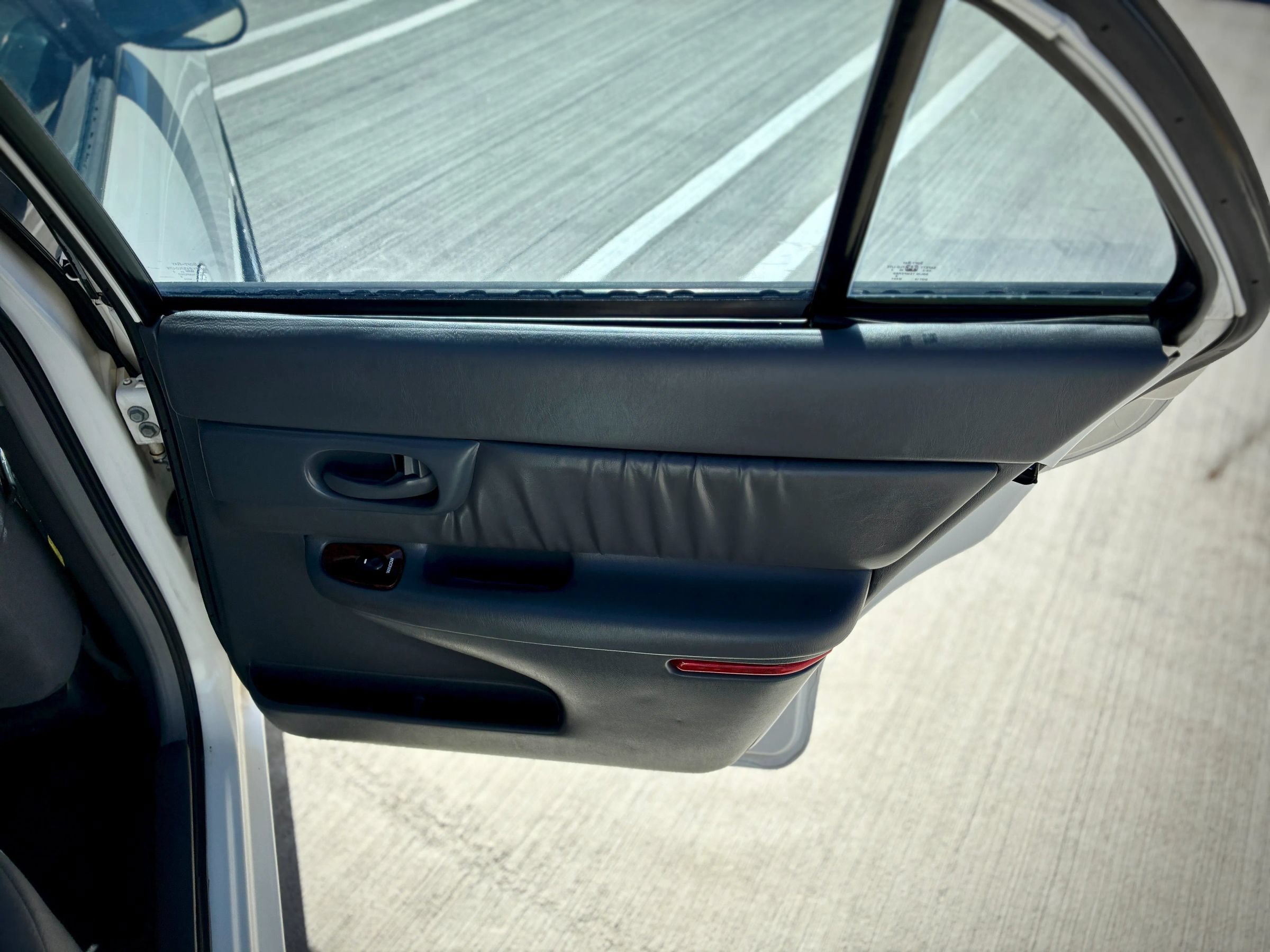 Used 2003 Buick Century Custom FWD image 36