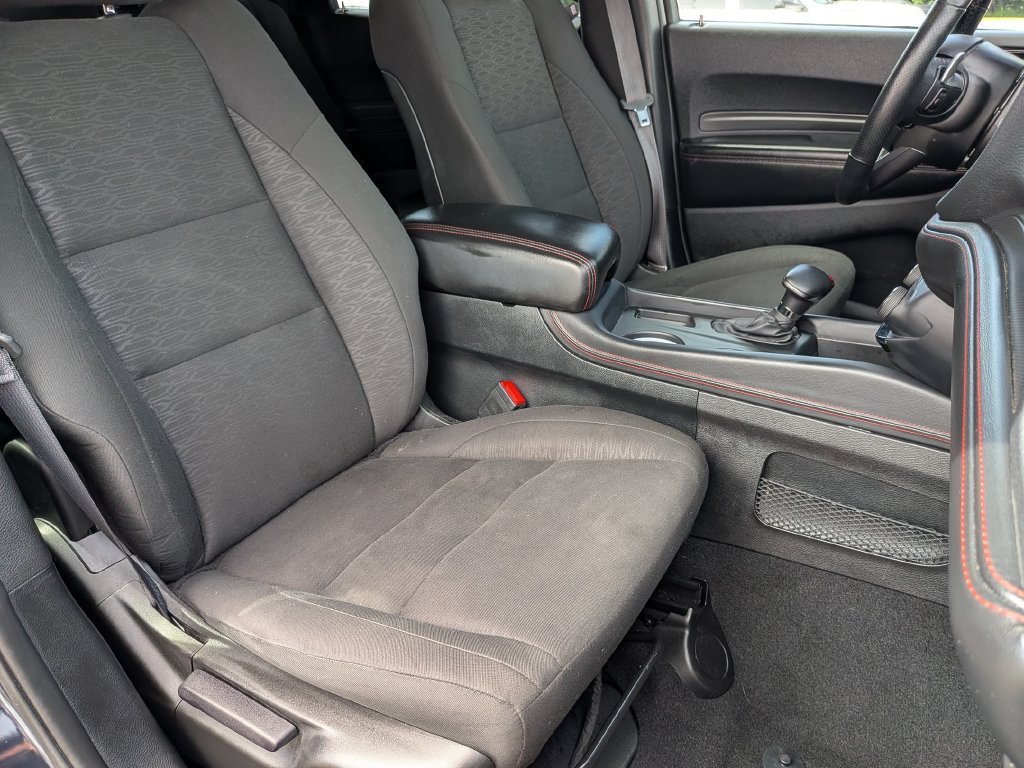 Used 2025 Dodge Durango GT AWD/4WD image 24
