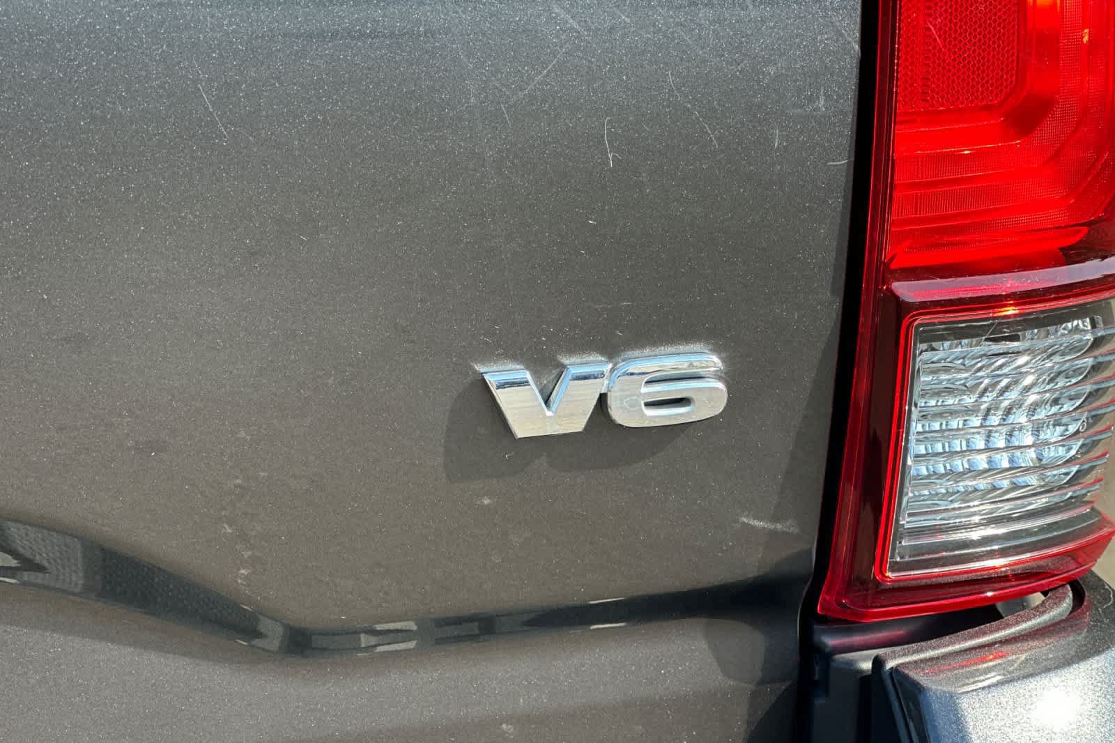 Used 2019 Toyota Tacoma TRD Sport AWD/4WD image 27