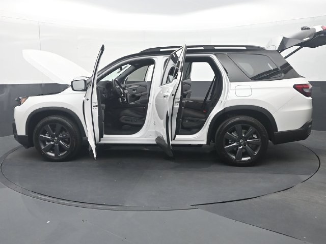 New 2026 Honda Pilot Sport image 37