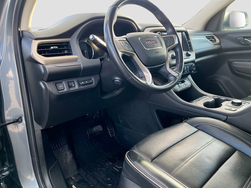 Used 2021 GMC Acadia Denali w/ Denali Ultimate Package image 9