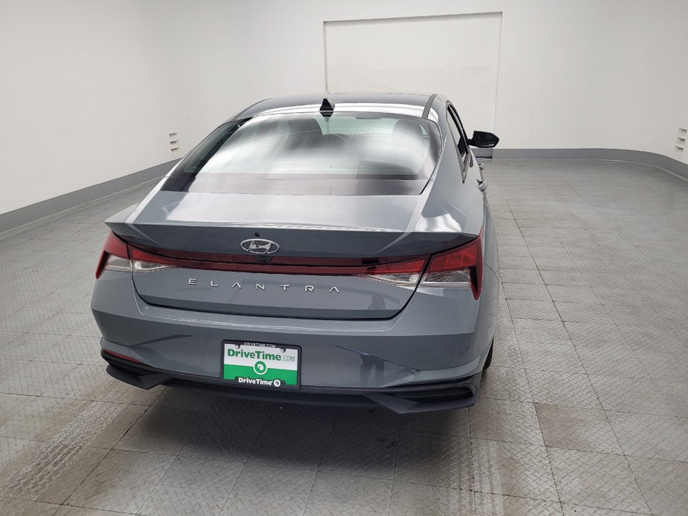 Used 2023 Hyundai Elantra SEL w/ Convenience Package FWD image 7