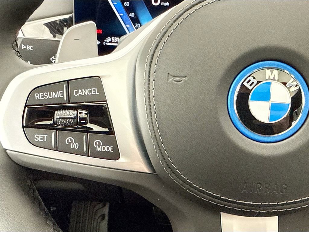 New 2026 BMW X5 xDrive50e w/ M Sport Package AWD/4WD image 11