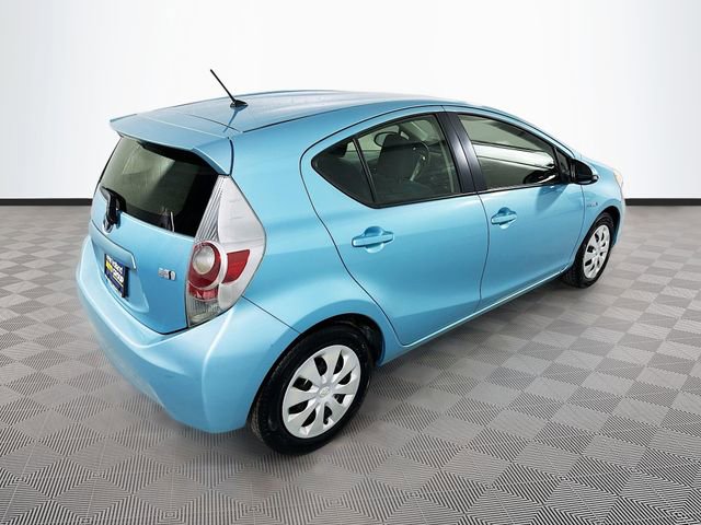 Used 2014 Toyota Prius C Two image 7