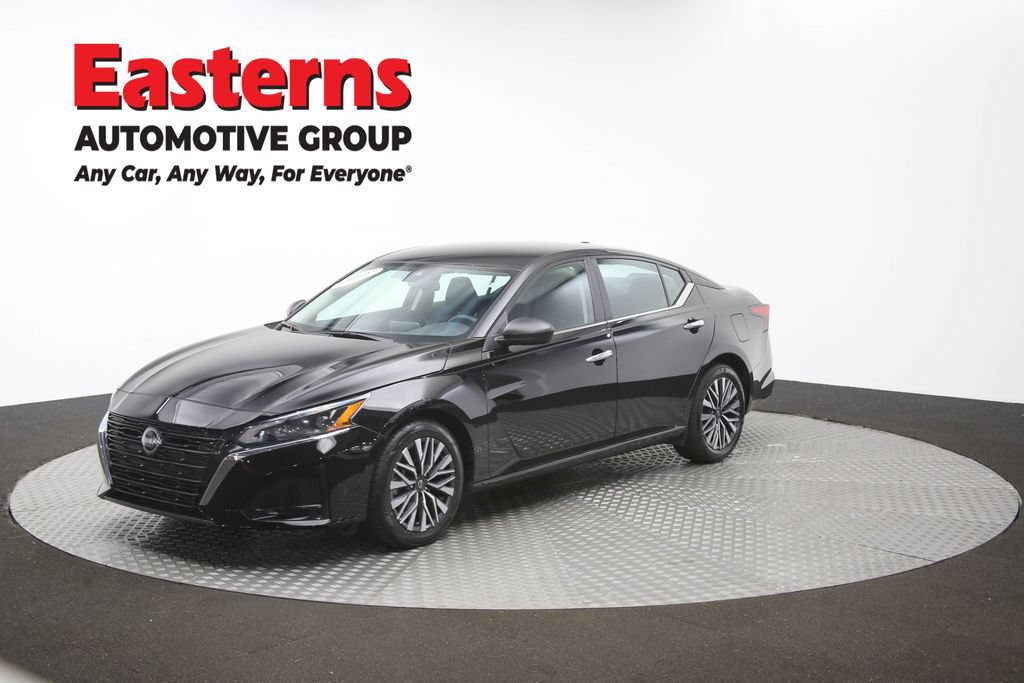 Used 2025 Nissan Altima 2.5 SV FWD image 56