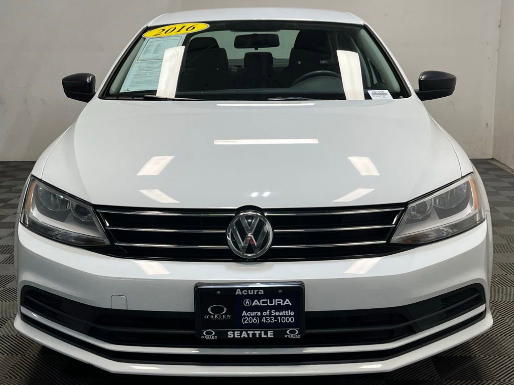 Used 2016 Volkswagen Jetta S FWD image 2