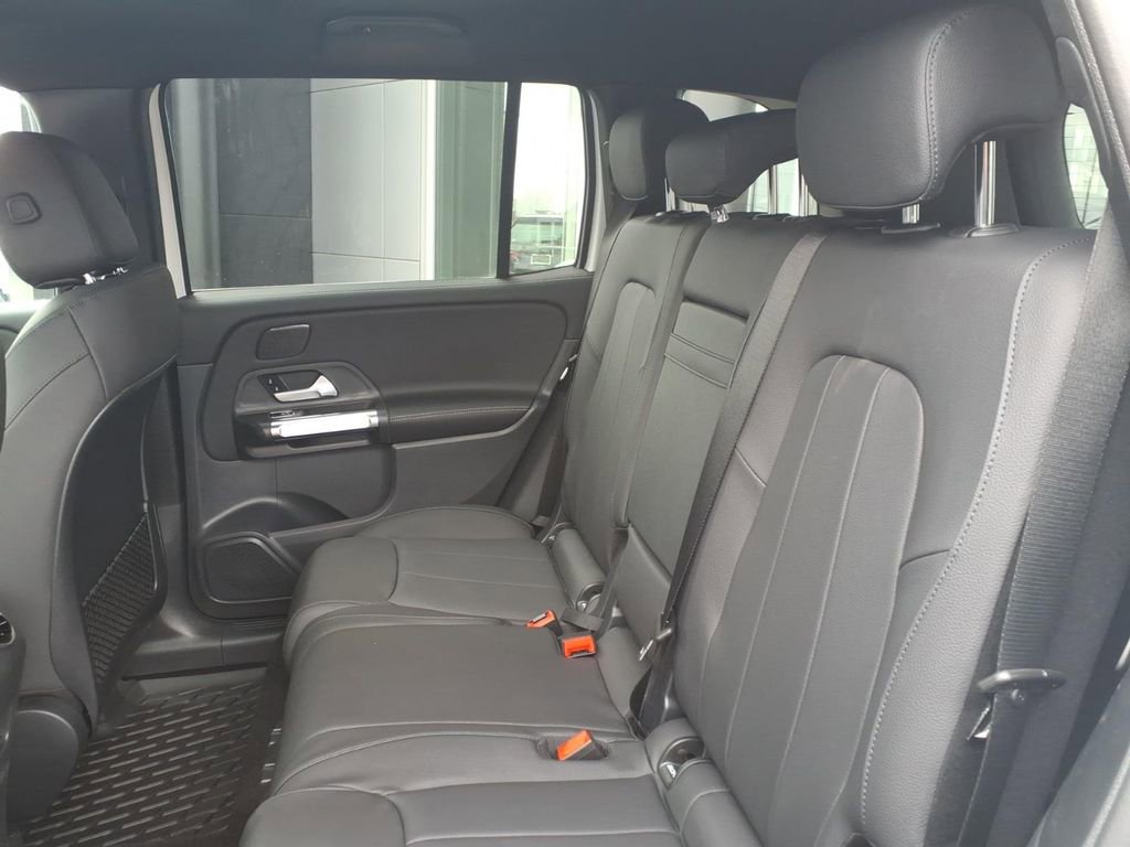 New 2026 Mercedes-Benz GLB 250 4MATIC image 26