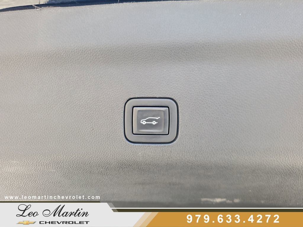 Used 2021 Chevrolet Tahoe Z71 w/ Z71 Signature Package AWD/4WD image 6