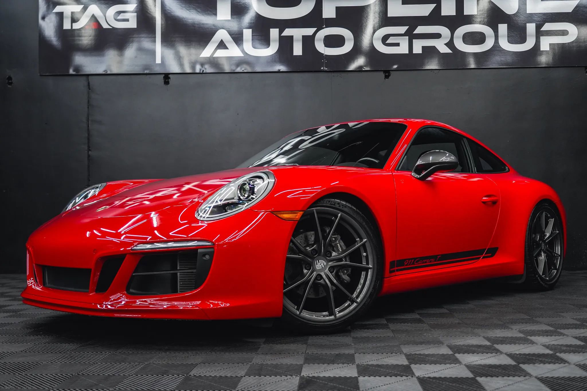 Used 2018 Porsche 911 Carrera T RWD image 2