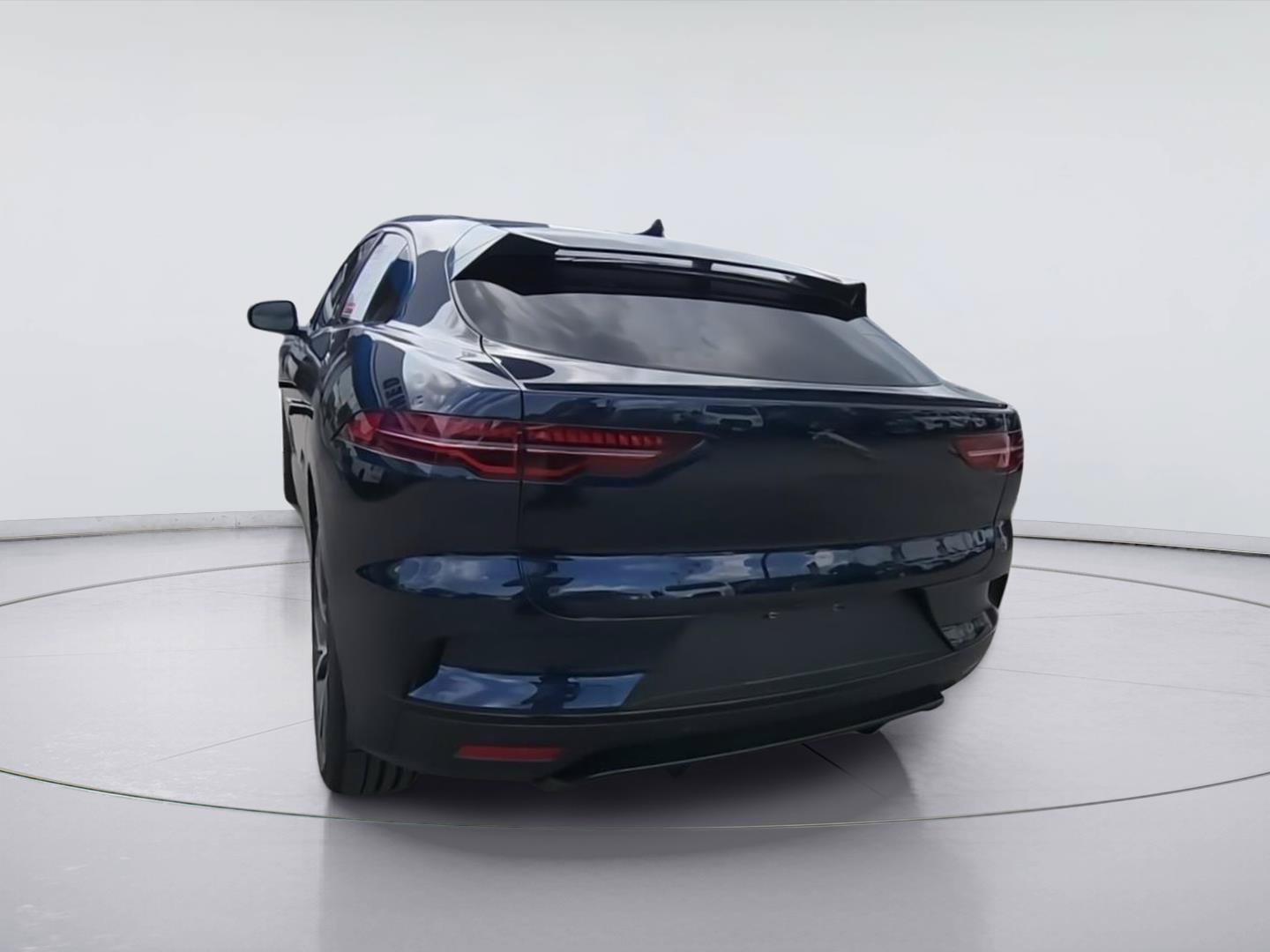 Used 2024 Jaguar I-PACE R-Dynamic HSE AWD/4WD image 7