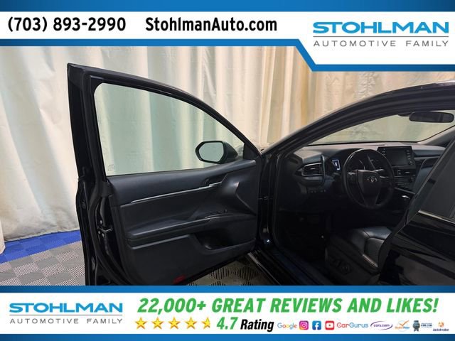 Used 2024 Toyota Camry SE w/ Blackout Package (TMS) image 11