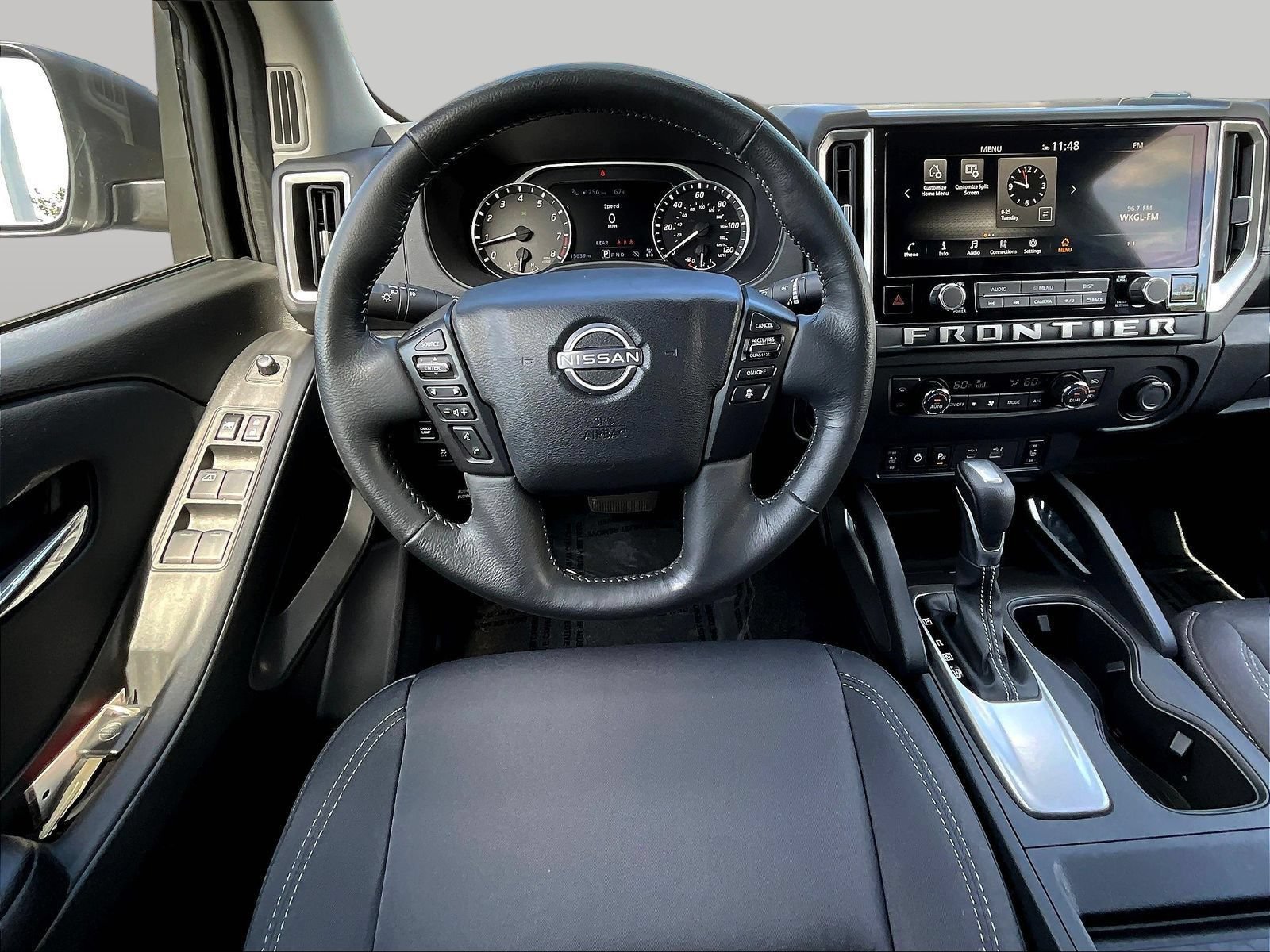 Certified 2025 Nissan Frontier SV w/ SV Convenience Package AWD/4WD image 12