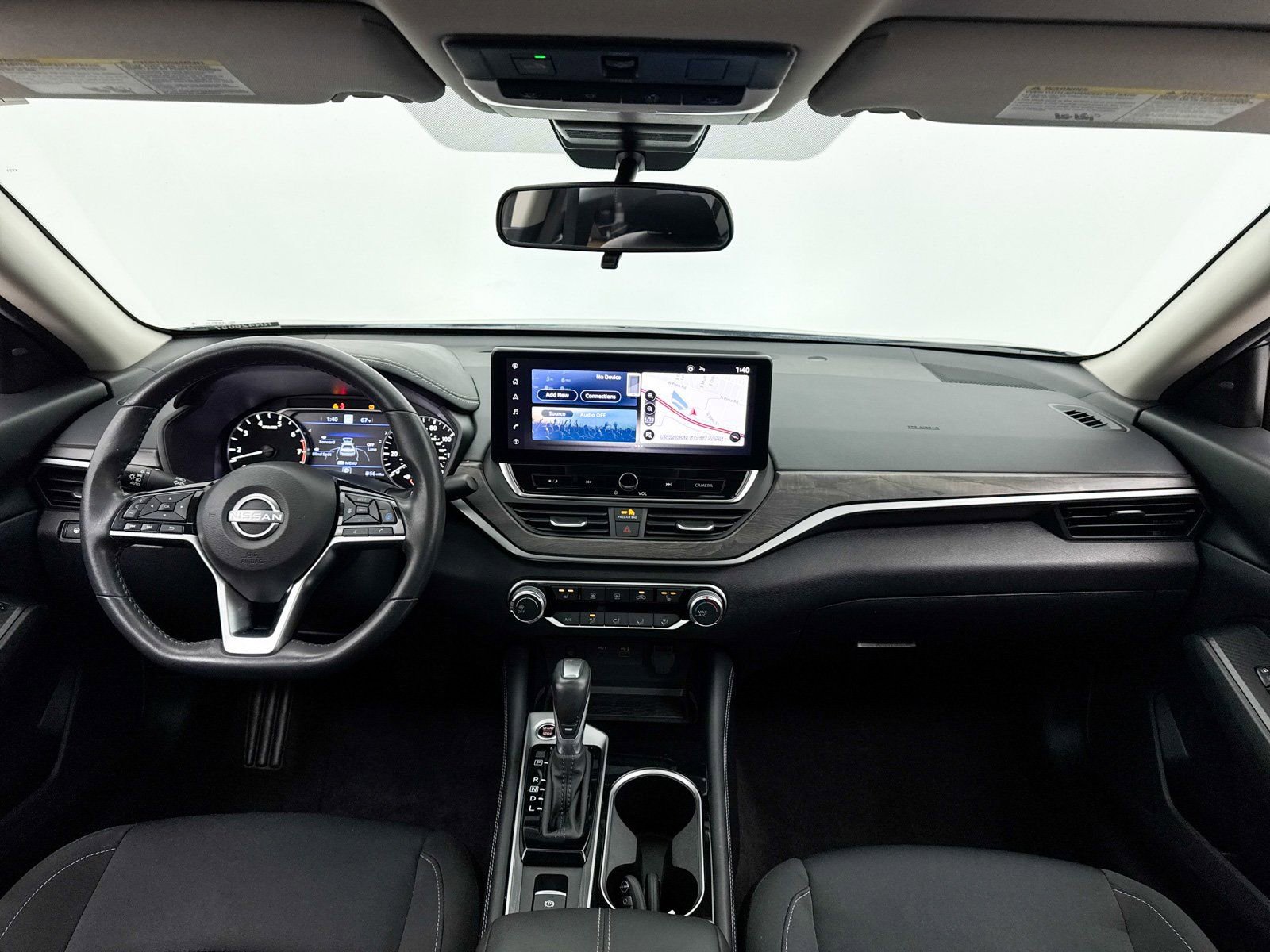 Used 2024 Nissan Altima 2.5 SV w/ SV Premium Package image 19