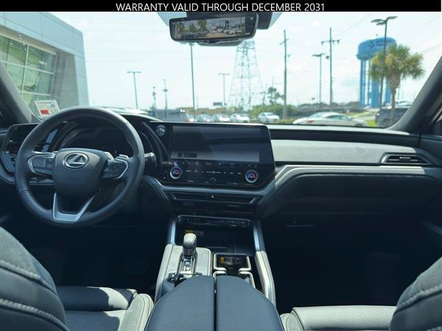 Used 2026 Lexus TX 550h AWD Plug-In Hybrid w/ Technology Package image 15