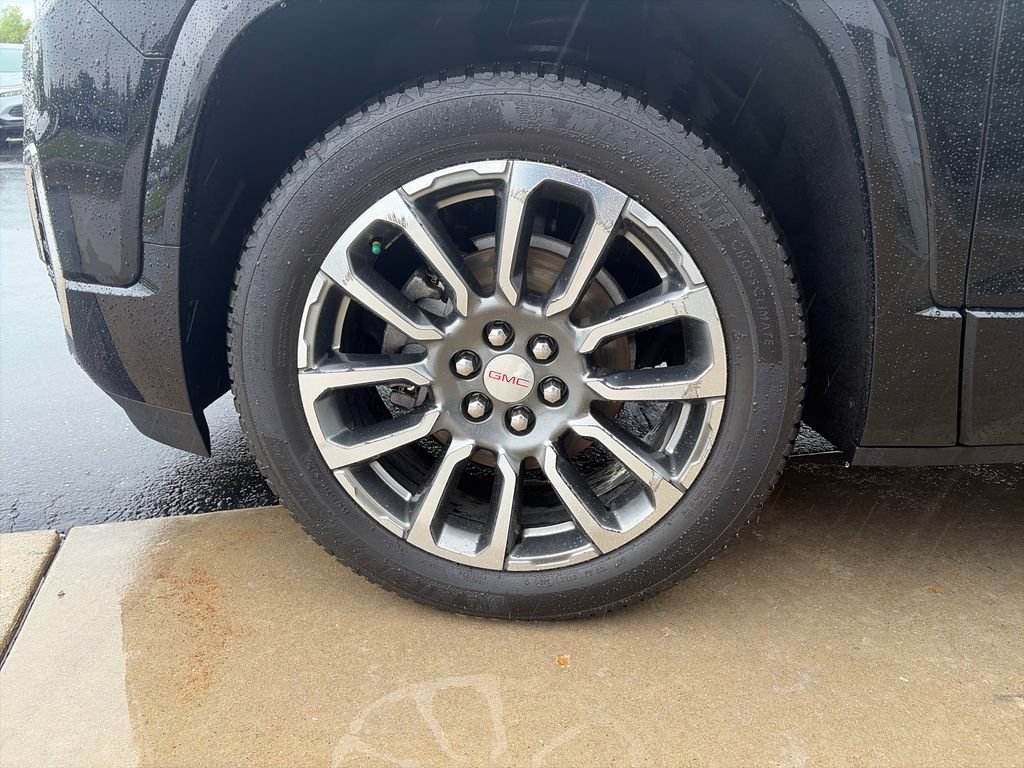 Certified 2020 GMC Acadia Denali w/ Denali Ultimate Package AWD/4WD image 34