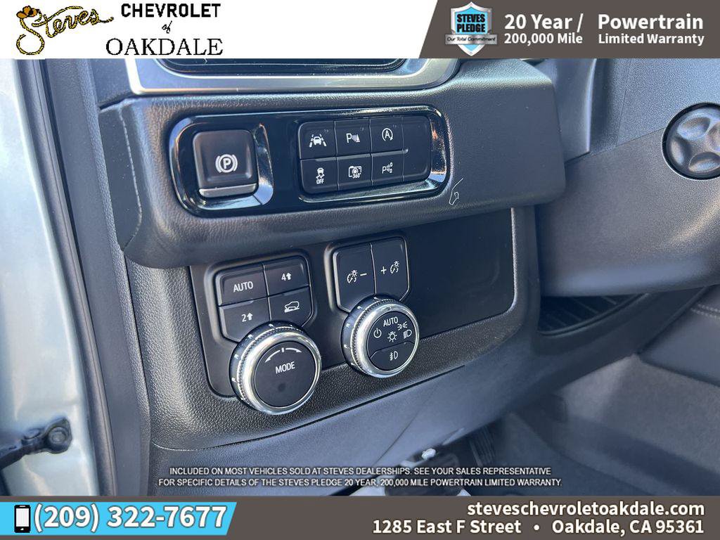 Certified 2025 GMC Yukon XL Denali AWD/4WD image 21