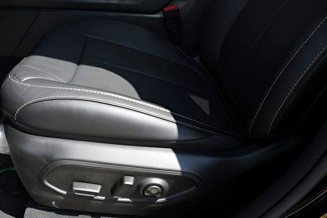 New 2026 Jeep Grand Cherokee Limited Reserve image 13