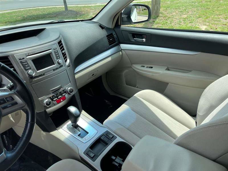 Used 2014 Subaru Outback 2.5i Premium AWD/4WD image 59