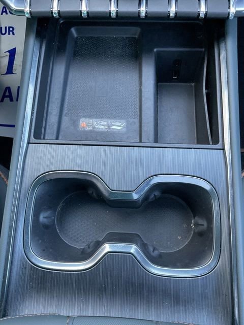 Used 2024 GMC Acadia AT4 w/ Luxury Package AWD/4WD image 37