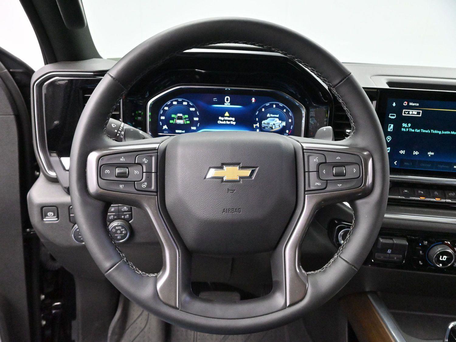 Used 2024 Chevrolet Silverado 1500 High Country w/ High Country Premium Package AWD/4WD image 16