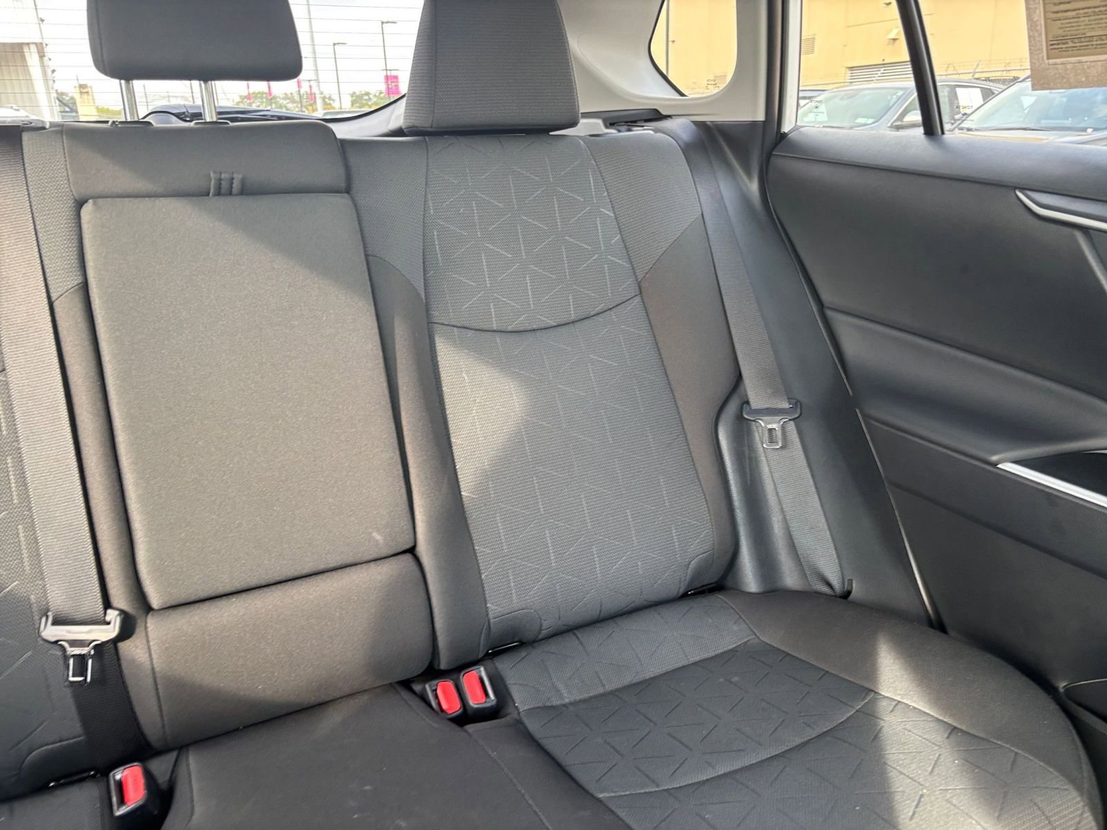 Used 2025 Toyota RAV4 XLE image 37