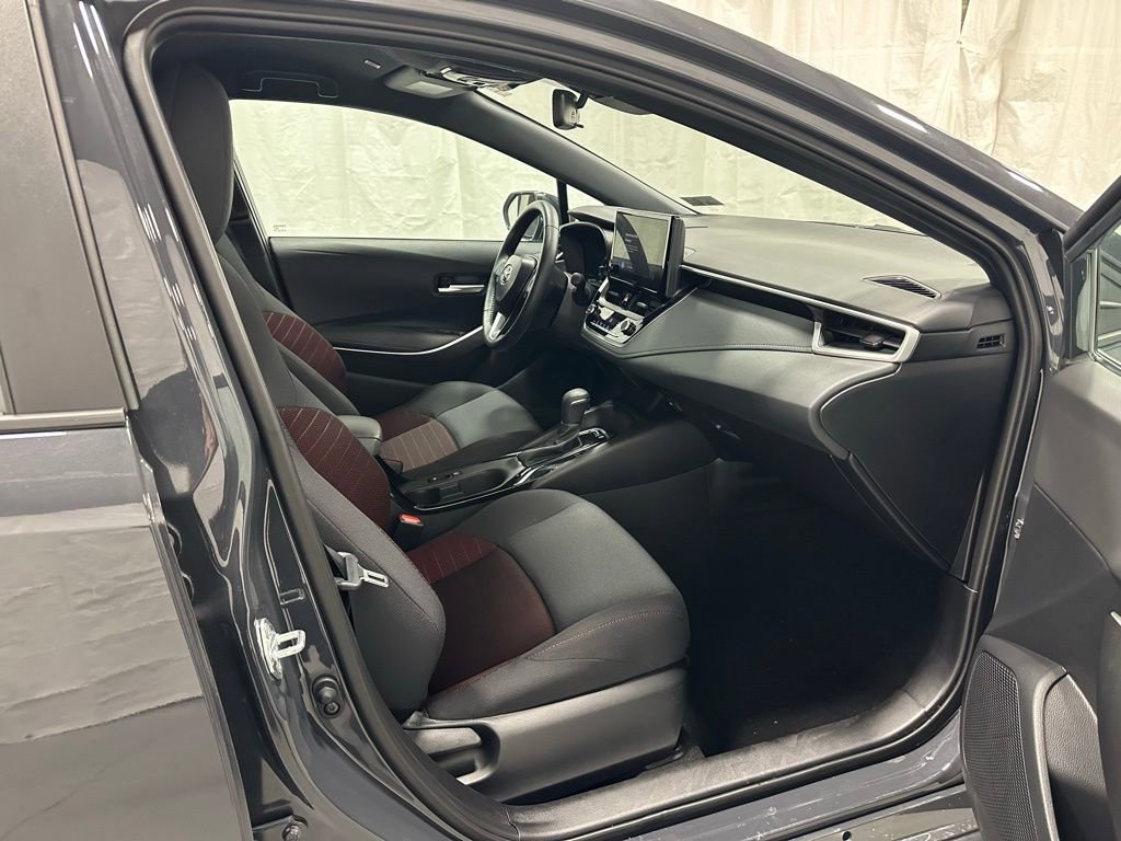 Used 2025 Toyota Corolla SE image 56