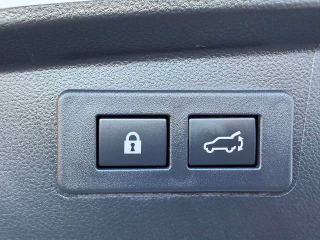 Used 2025 Subaru Outback Premium image 24