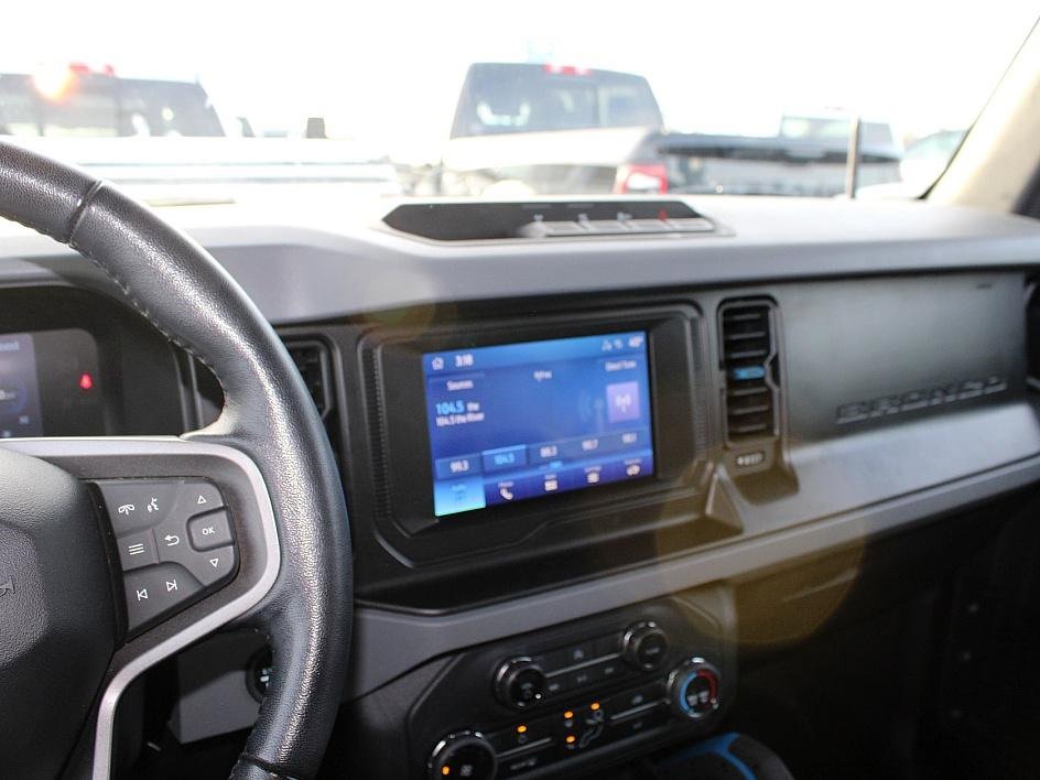 Used 2023 Ford Bronco Black Diamond image 28