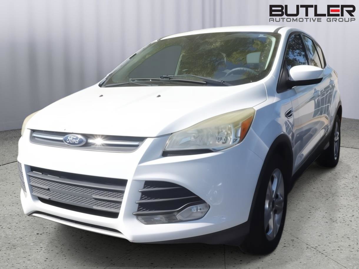 Used 2015 Ford Escape SE FWD image 1