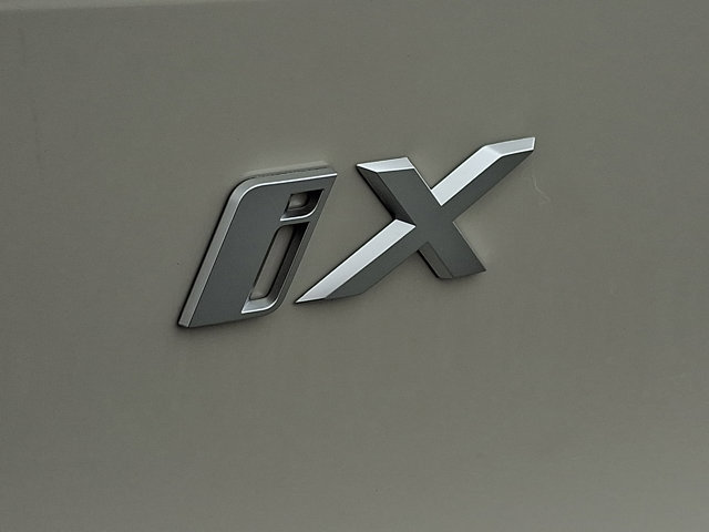New 2026 BMW iX xDrive60 image 20