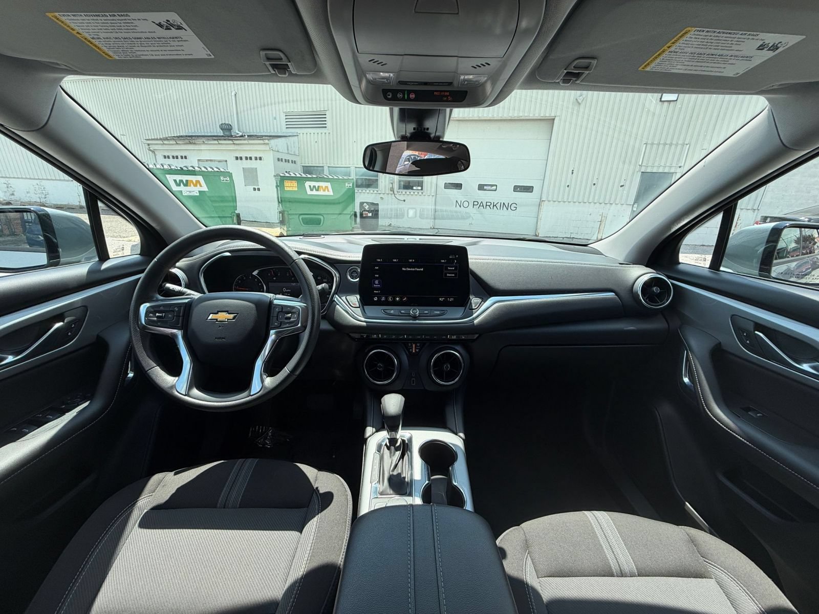 Used 2025 Chevrolet Blazer LT FWD image 36