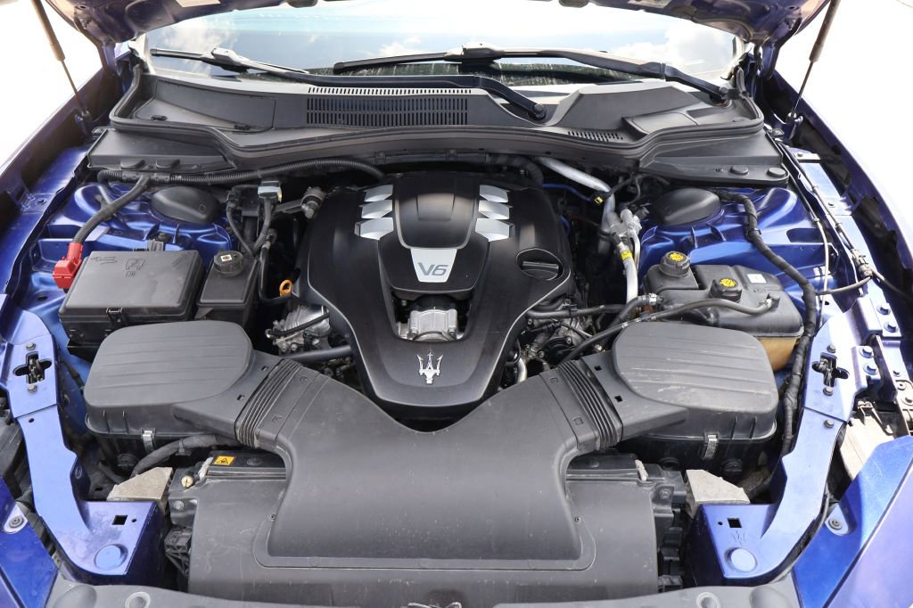 Used 2015 Maserati Ghibli RWD image 10