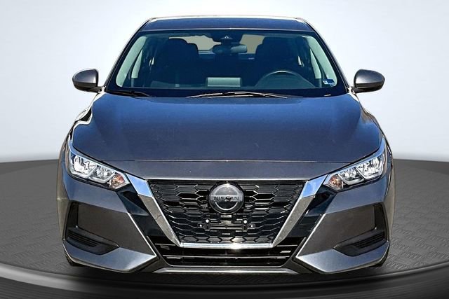 Used 2022 Nissan Sentra SV image 2
