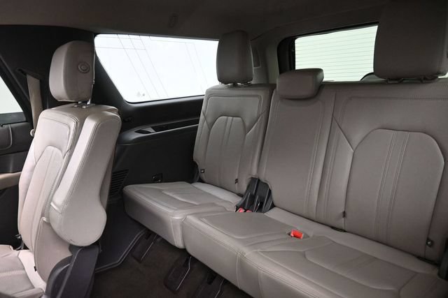Used 2019 Ford Expedition Max Limited w/ Equipment Group 302A AWD/4WD image 21