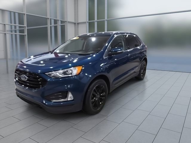 Used 2020 Ford Edge SEL w/ Cold Weather Package image 4