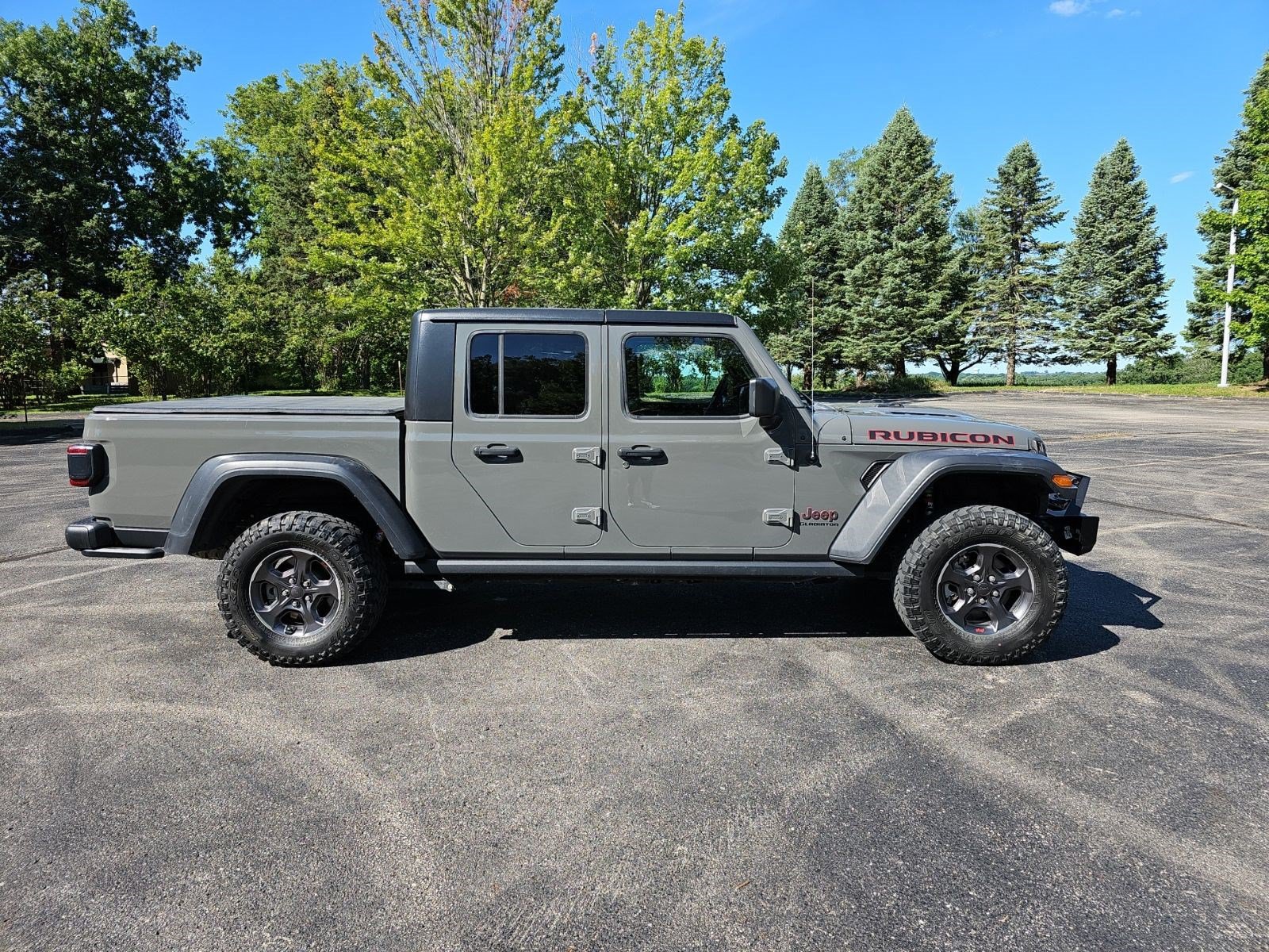 Used 2020 Jeep Gladiator Rubicon w/ LED Lighting Group AWD/4WD image 7