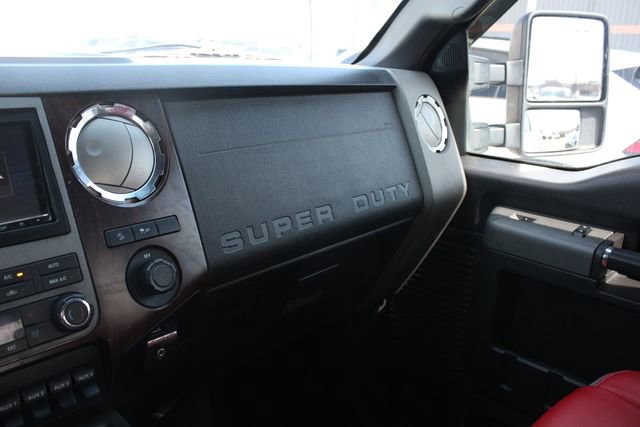 Used 2011 Ford F350 Lariat w/ Lariat Interior Pkg image 16