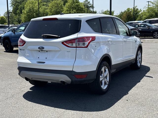 Used 2016 Ford Escape SE FWD image 2