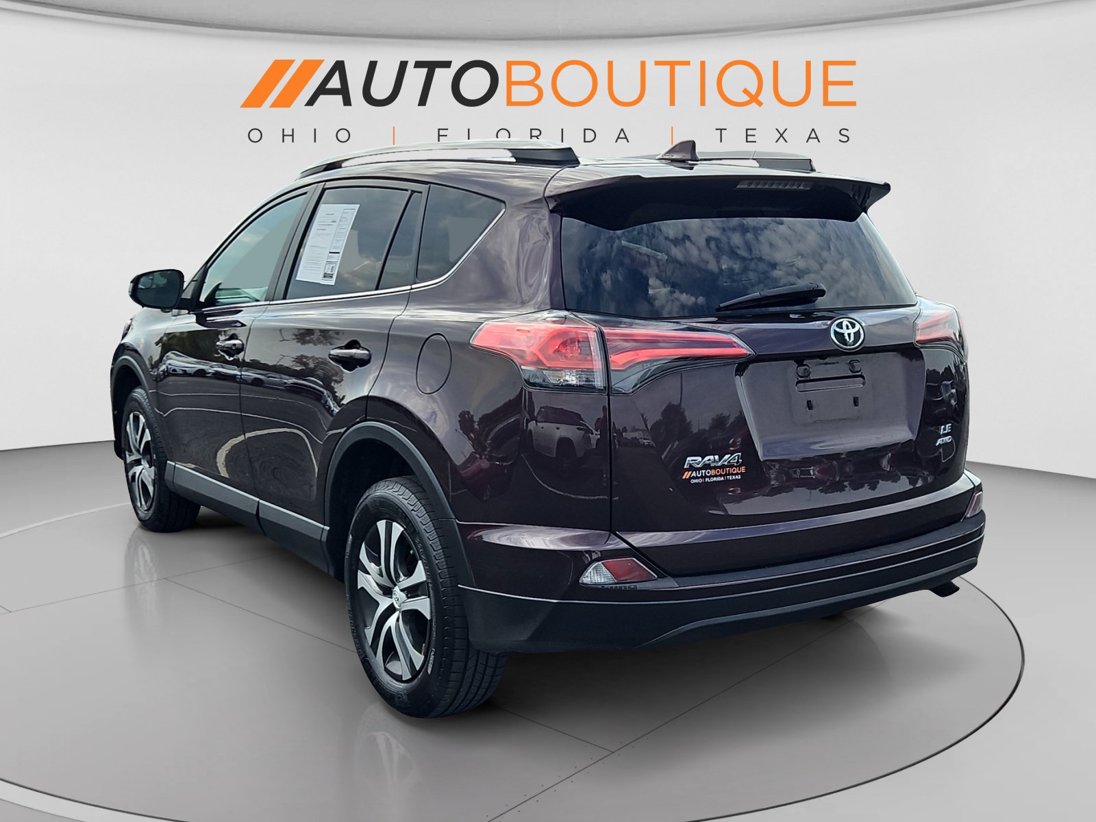 Used 2017 Toyota RAV4 LE w/ Carpet Mat Package AWD/4WD image 3