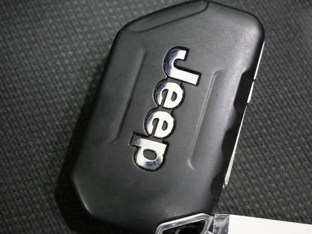 Used 2022 Jeep Wrangler Unlimited Sport AWD/4WD image 30