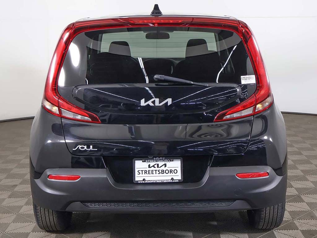 Used 2022 Kia Soul LX FWD image 9