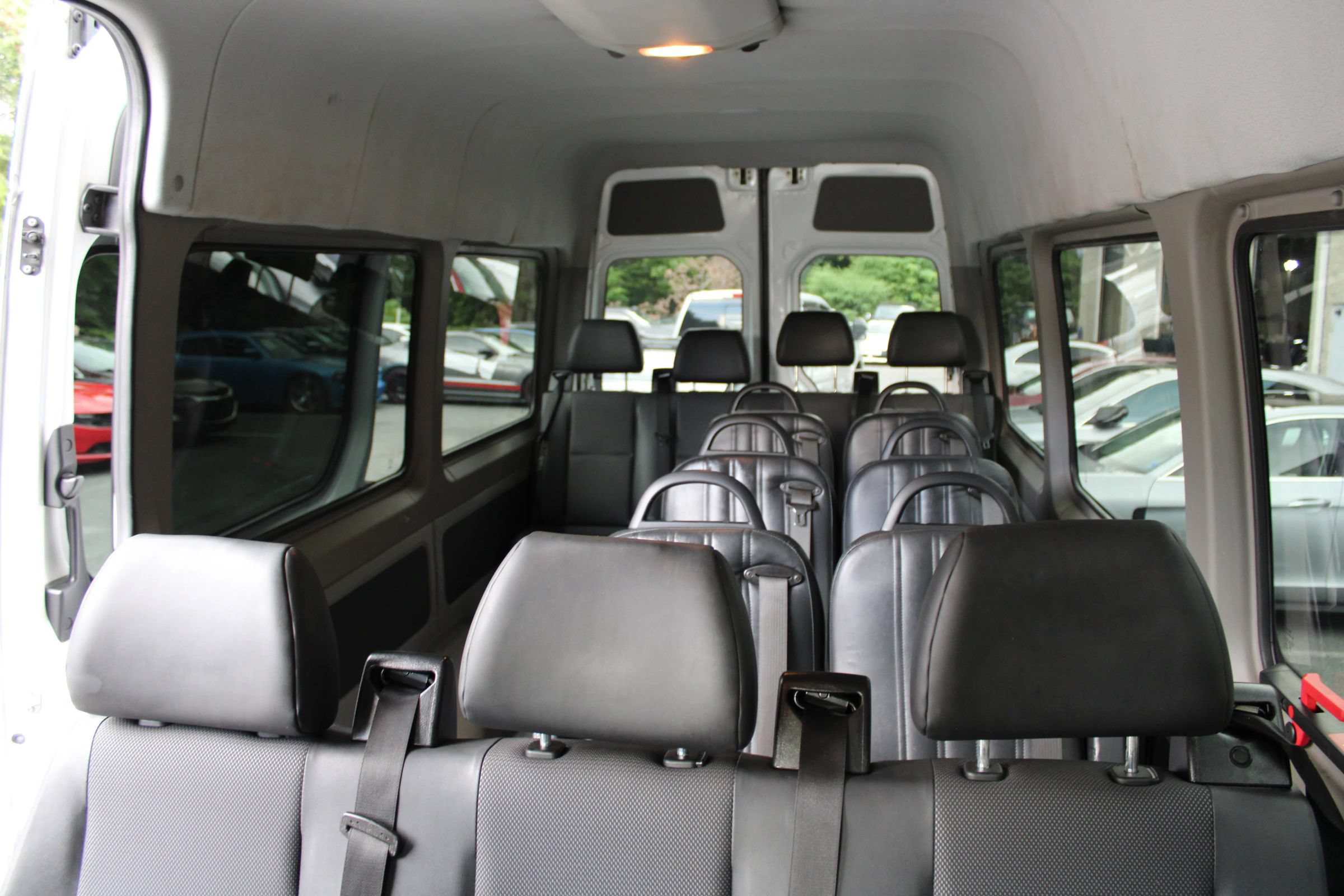Used 2016 Mercedes-Benz Sprinter 2500 image 16