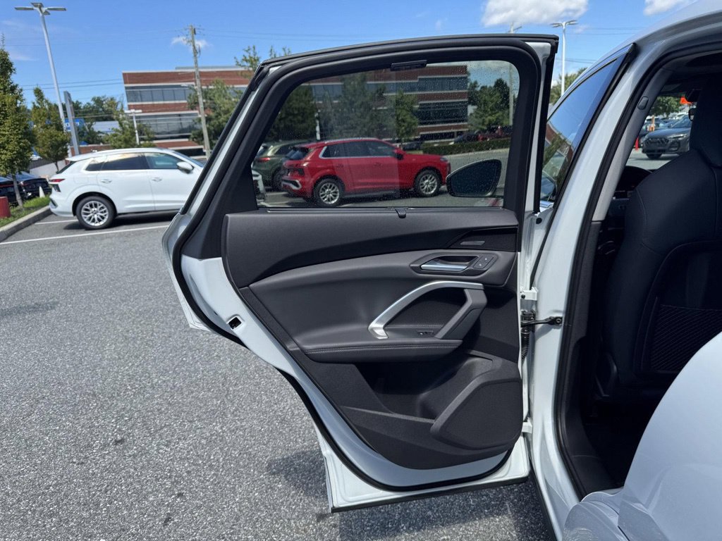 Certified 2025 Audi Q5 Premium Plus w/ Premium Plus AWD/4WD image 20